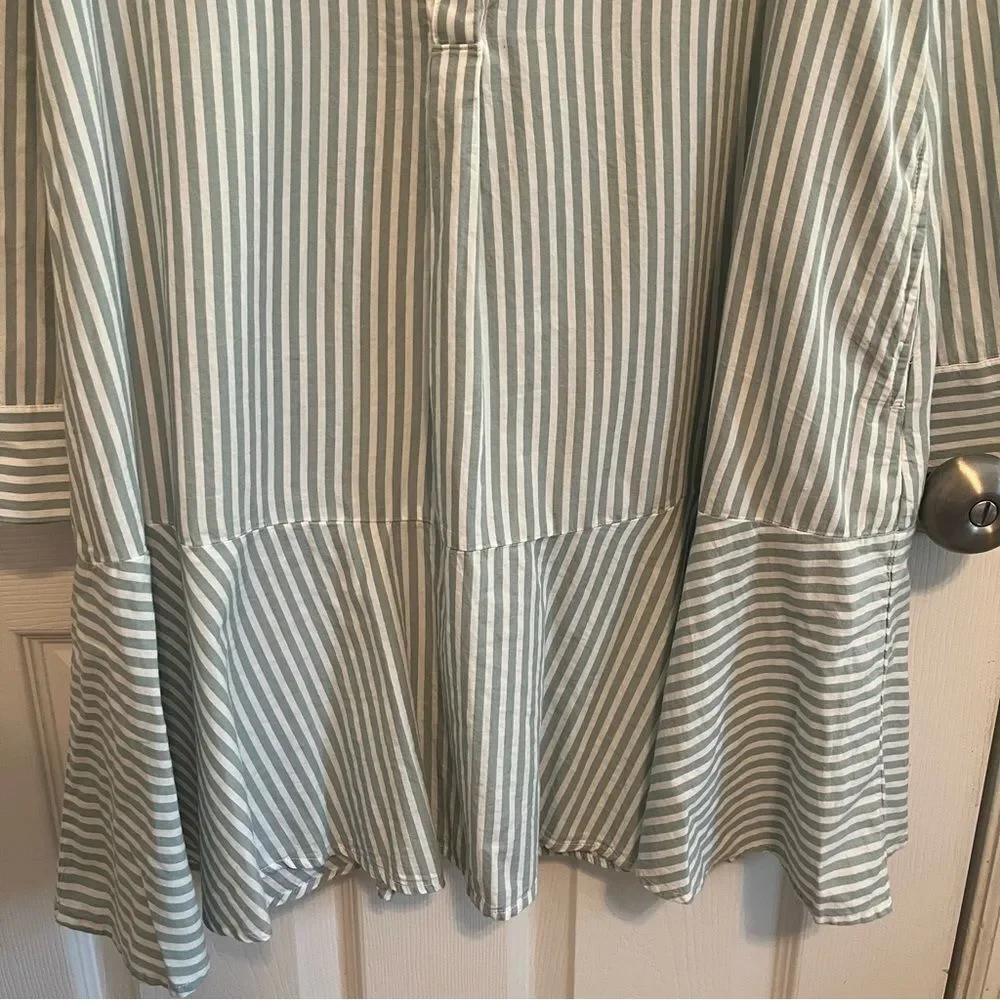 NWOT Social x Crown & Ivy Green & White Striped Shirt Dress – Size XS